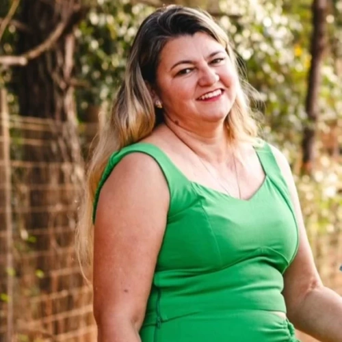 Selma de Camargos Marra Mota
